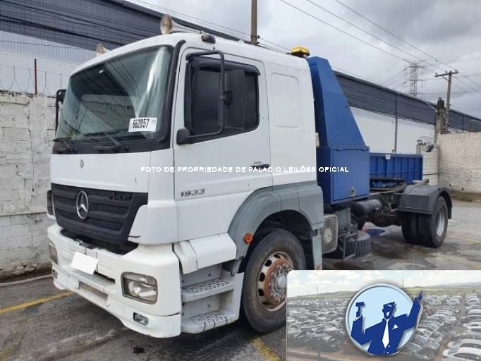 MERCEDES BENZ AXOR 1933 06/06