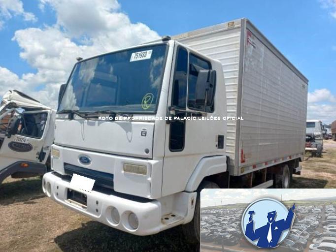 VOLKSWAGEN 11-180 DELIVERY 18/19