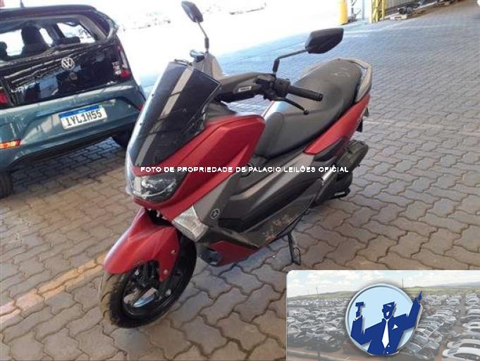 YAMAHA NMAX 18/18