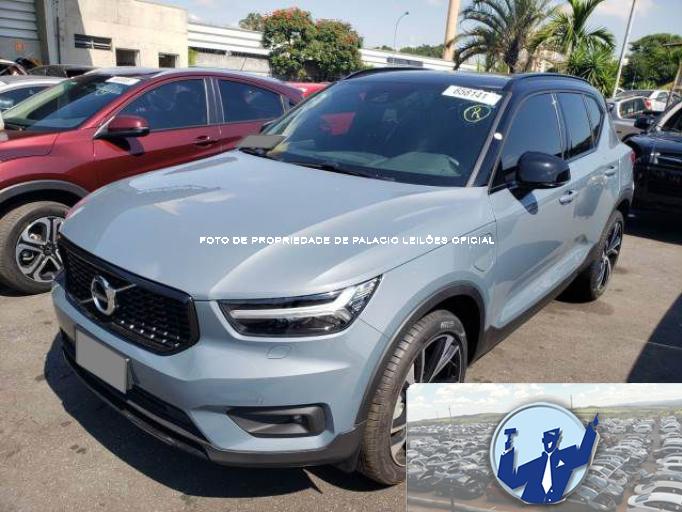 VOLVO XC40 21/21