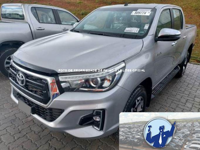 TOYOTA HILUX 20/20