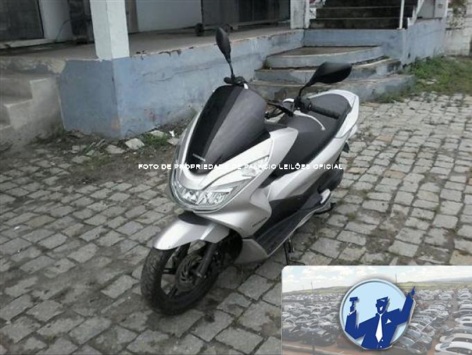 HONDA PCX 150 DLX 18/18