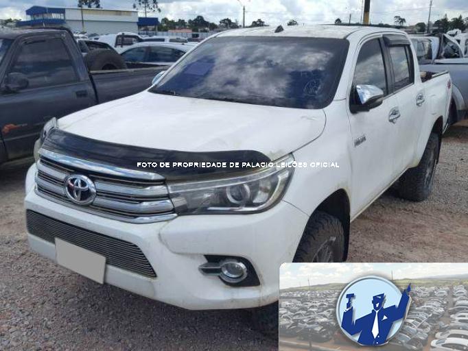 TOYOTA HILUX 16/16