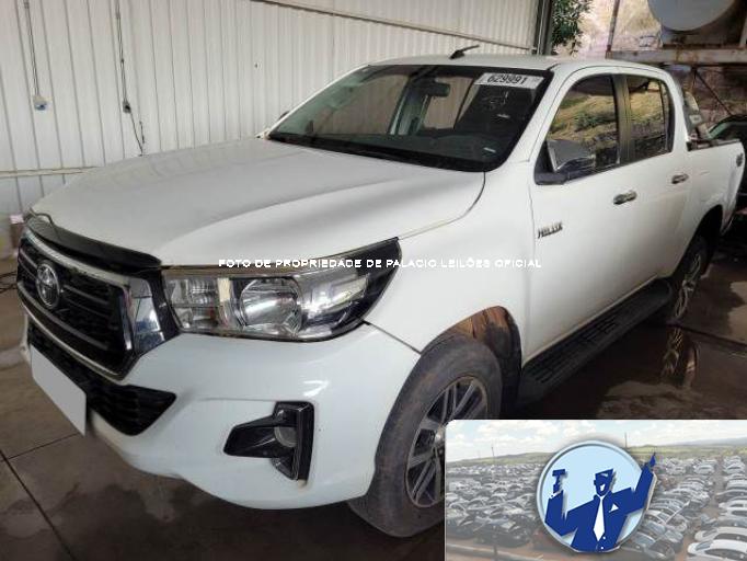 TOYOTA HILUX 19/19