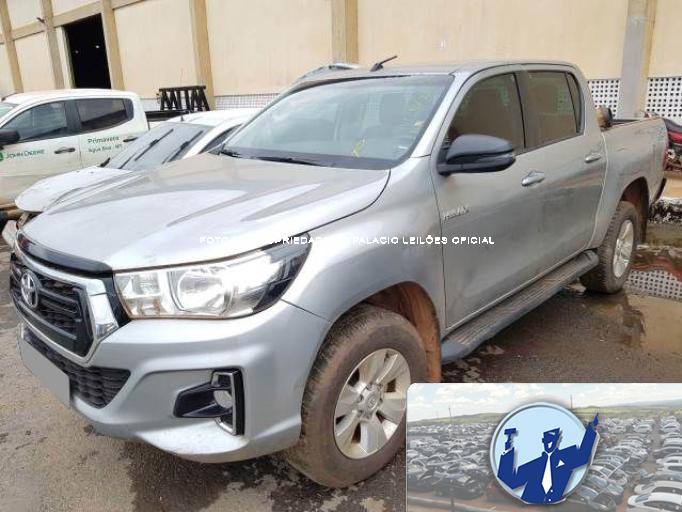 TOYOTA HILUX 20/20