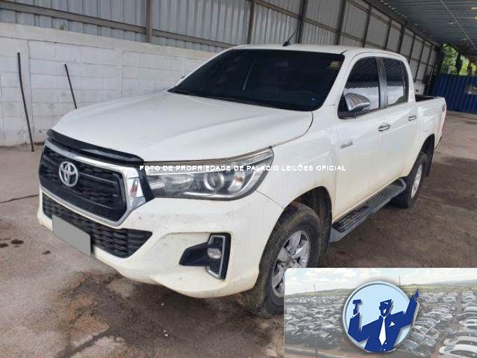 TOYOTA HILUX 19/19