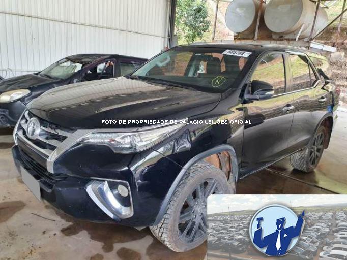 TOYOTA HILUX SW4 16/17 TOYOTA HILUX SW4 16/17