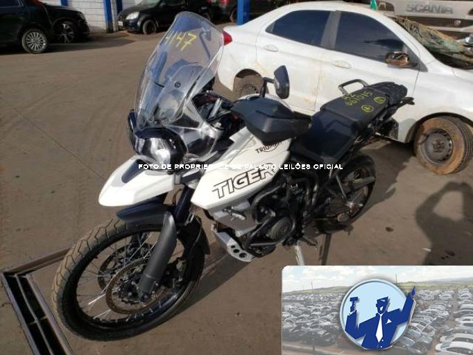 TRIUMPH TIGER 800 18/18