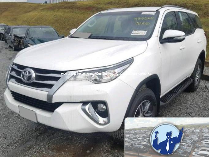 TOYOTA HILUX SW4 16/17