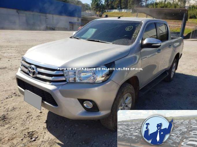 TOYOTA HILUX 16/16